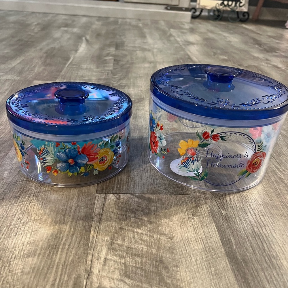 Pioneer Woman Two piece Storage set